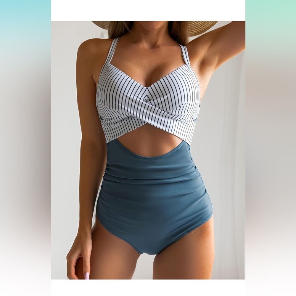 NWT Colorblock Women’s Tummy Control One Piece Swimsuit Cut out Sz L